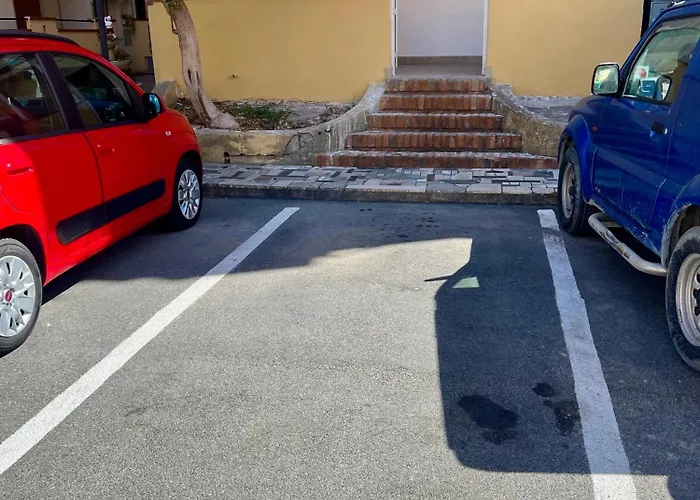 La Bottega Del Barbiere Affittacamere Scalea