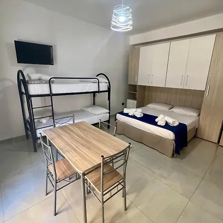 La Bottega Del Barbiere ゲストハウス 3*